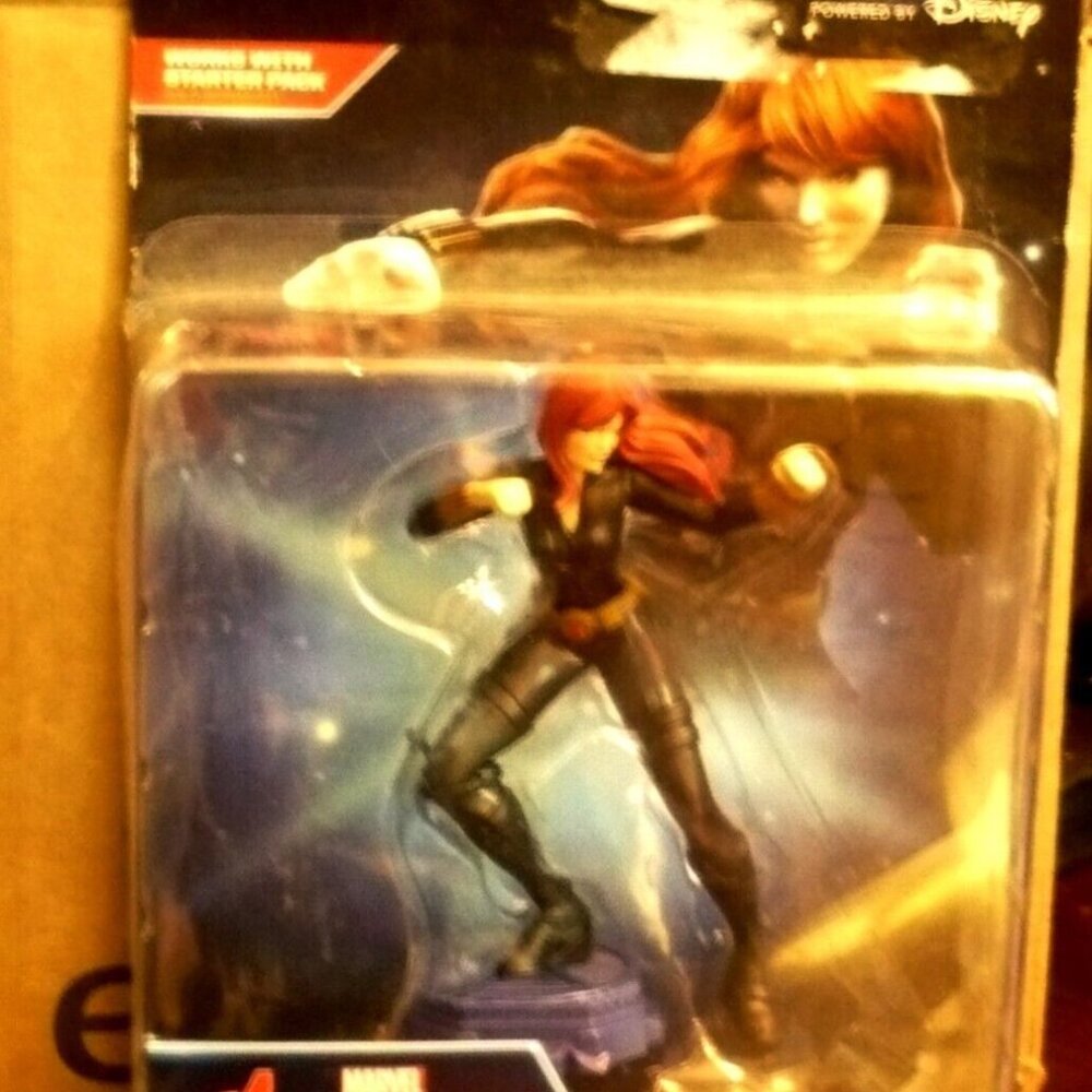 Marvel Avengers Black Widow Action Figure Hasbro jointed figurine Playmation